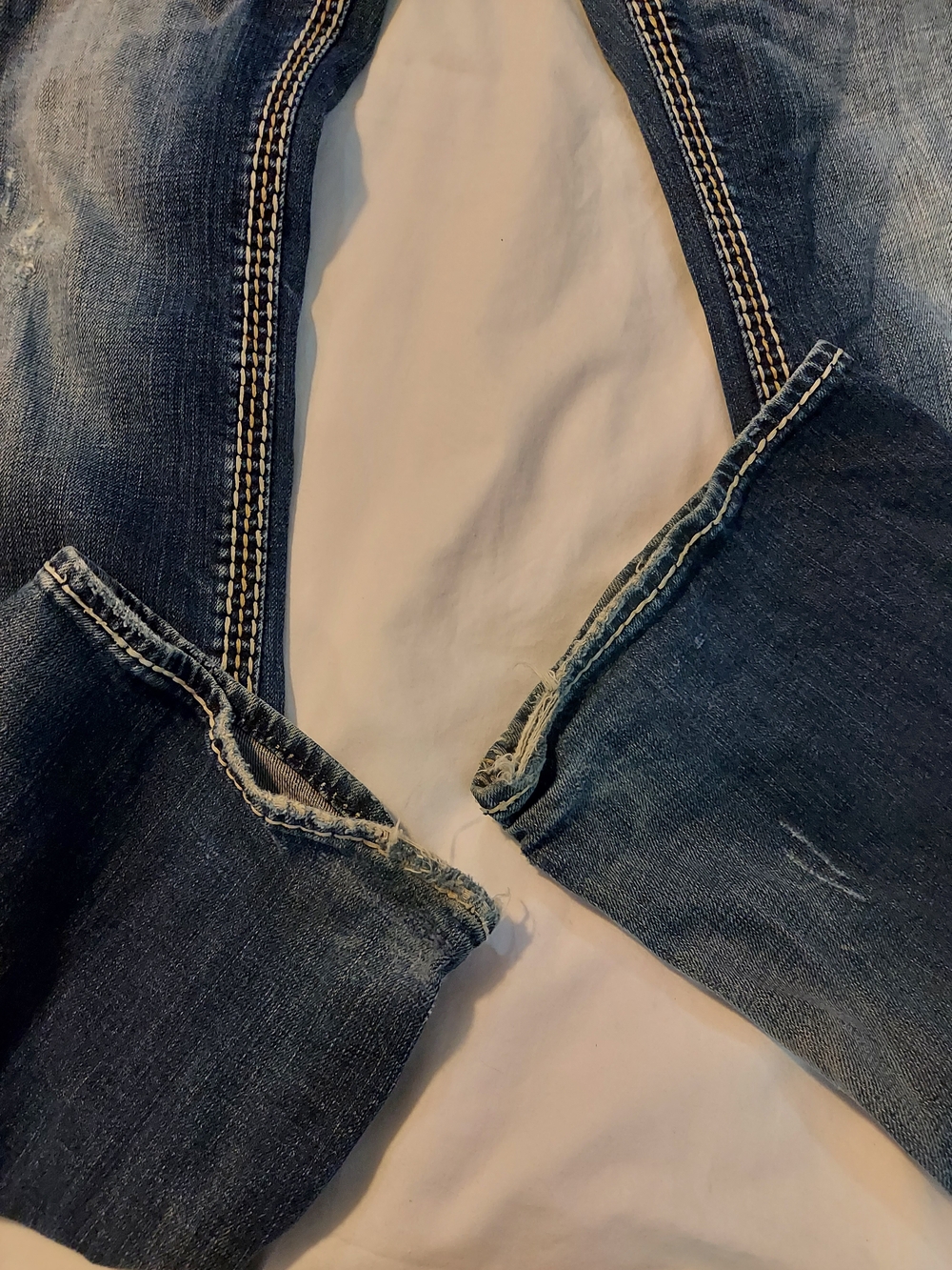 Rock Revival Roza Mid-rise Boot Cut Jeans with Embroidered Back Pockets - 28 - Picture 10 of 11